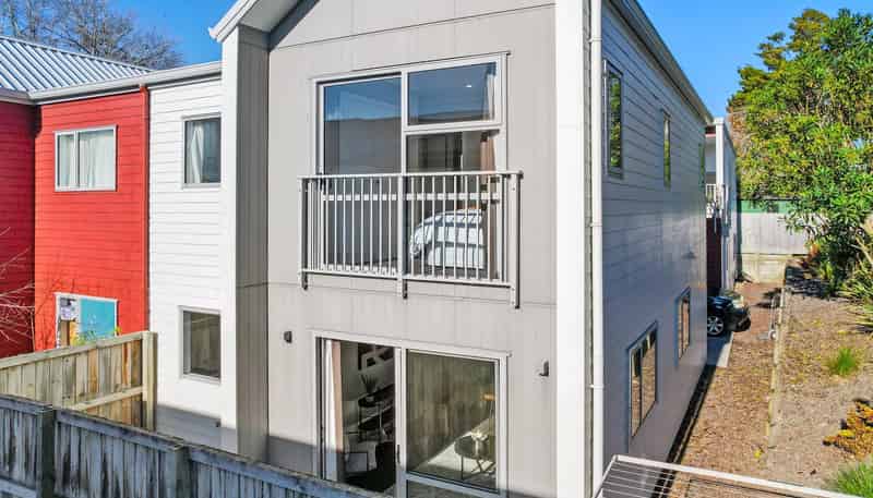 6/16 Hammond Street, Hamilton Central