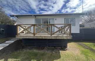 36 Bear Street , Tirau