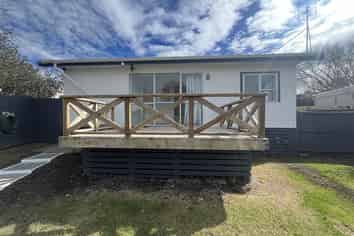 36 Bear Street , Tirau