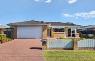38 Edward Avenue, Orewa