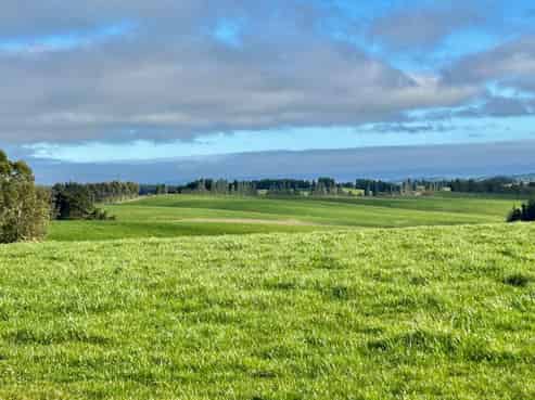 1156-1215 Hillend Road, Hillend