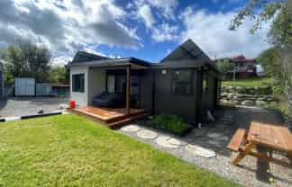 Cottage/68 Hopkins St, Luggate
