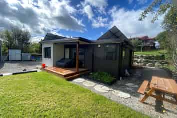 Cottage/68 Hopkins St, Luggate