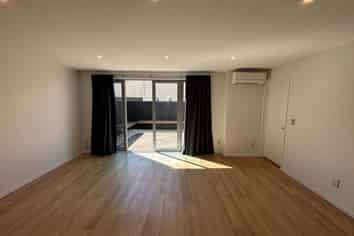 972c Colombo Street, Saint Albans