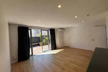 972c Colombo Street, Saint Albans