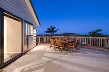 105 Alec Craig Way, Gulf Harbour