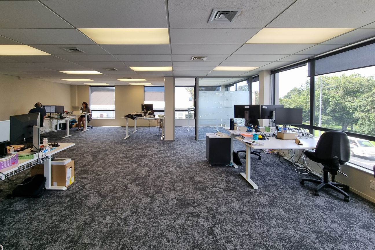 Upmarket Office Space For Lease - Widok 6