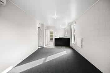 12/211 River Road, Claudelands
