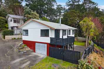 19B Tikorangi Place, Morningside