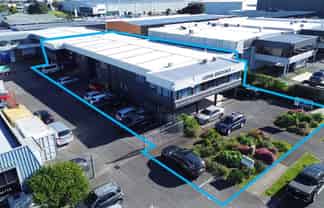Road Frontage & Container Friendly – 970m²