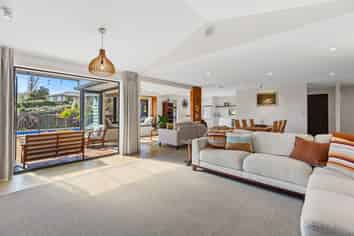 49 Oceana Drive, Welcome Bay