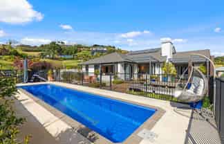 49 Oceana Drive, Welcome Bay