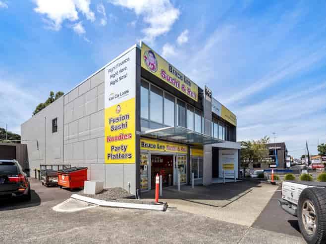 FREEHOLD ON GREAT SOUTH ROAD
