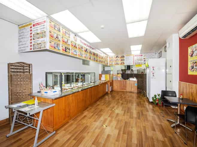 FREEHOLD ON GREAT SOUTH ROAD
