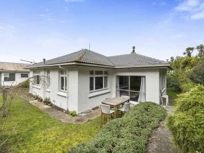 223 Tomahawk Road, Andersons Bay