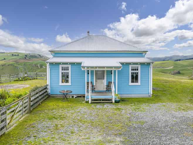 97 Waikareao Road, Te Hauke