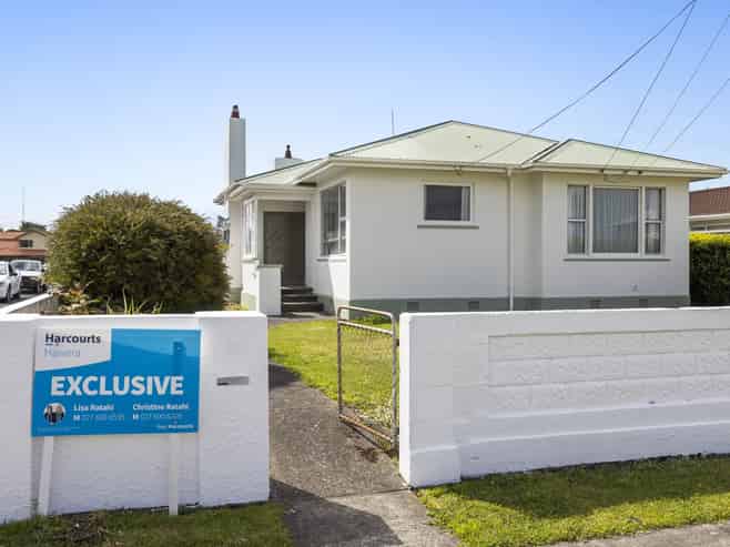 98 Argyle Street, Hawera