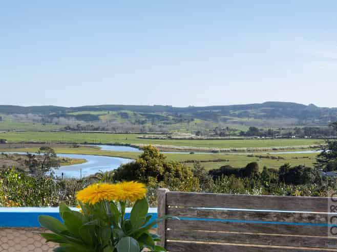 67 Garfield Road, Helensville