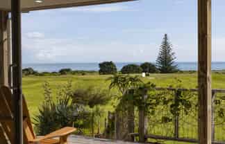 125 Takahe Road, Ahipara