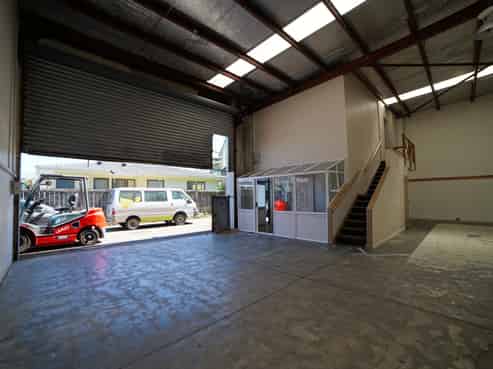 Spacious Warehouse with Refurbished Offices