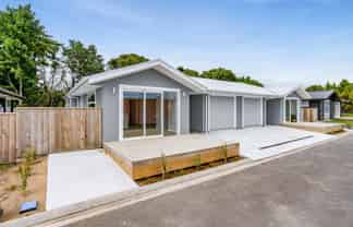 13 Pisanio Way, Stratford
