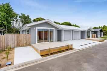 13 Pisanio Way, Stratford