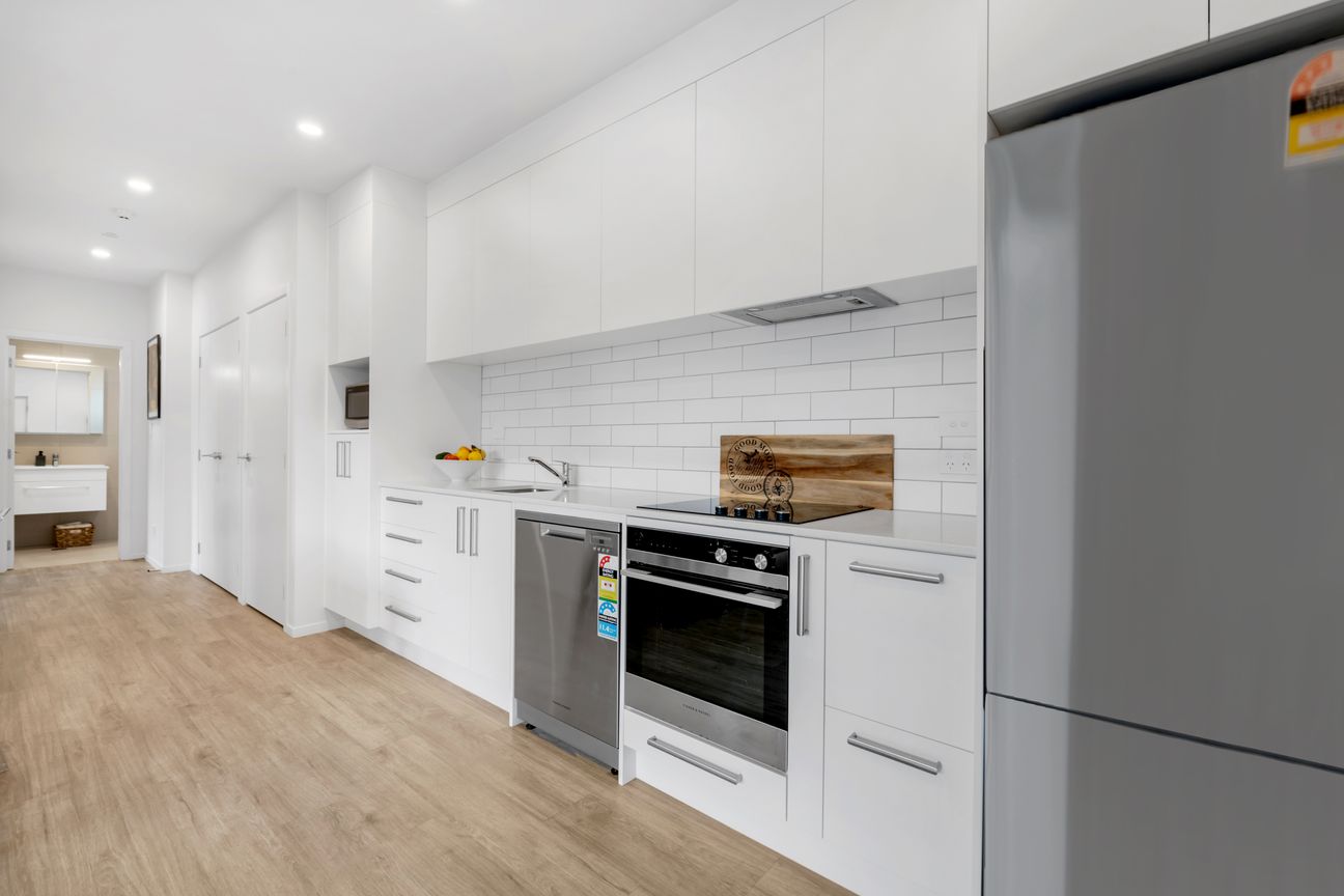 Modern Ground-Floor Apartment  Comfort Meets Convenience - Vista 6