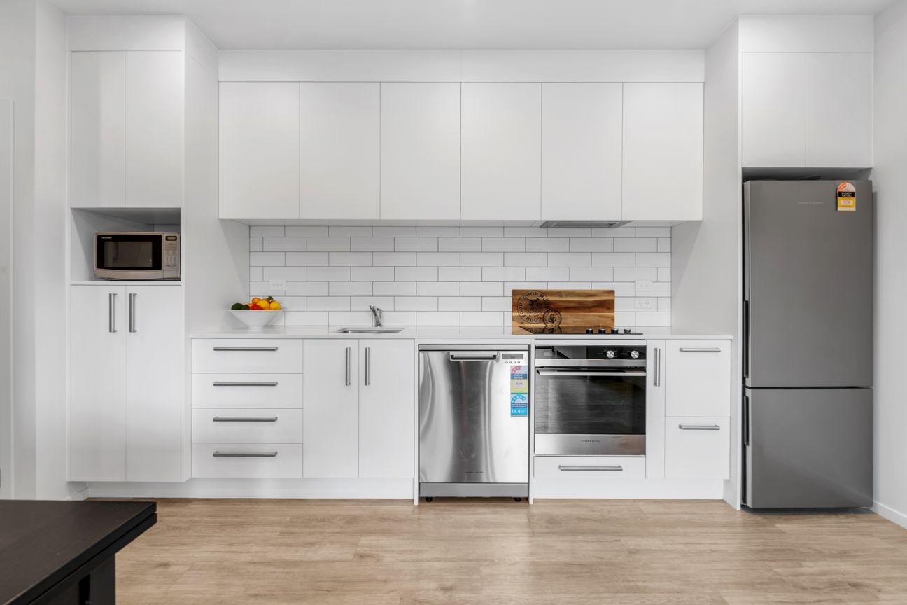 Modern Ground-Floor Apartment  Comfort Meets Convenience - Altro