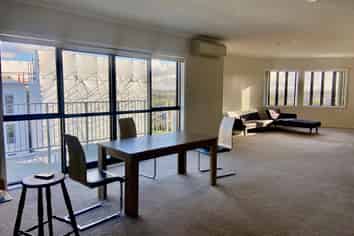 37A/132 Stancombe Road, Flat Bush