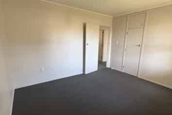 65B Robinson Avenue, Holdens Bay