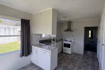65B Robinson Avenue, Holdens Bay