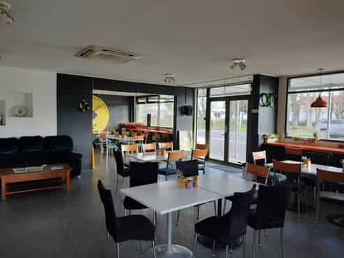 High profile corner site