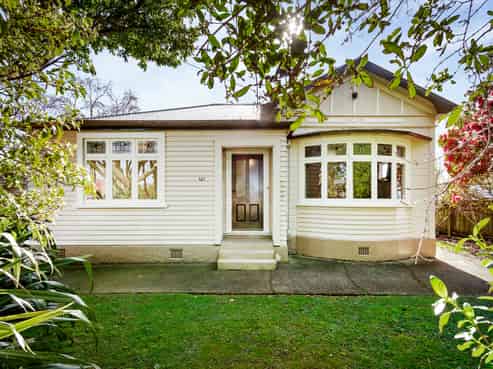 121 Epuni Street, Epuni