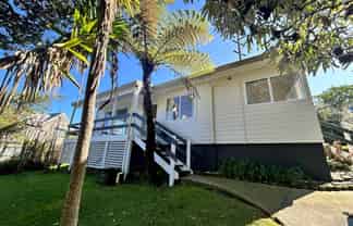 17 Atlantis Place, Totara Vale