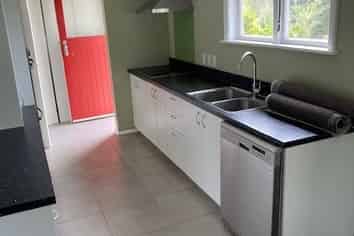 5 Hillary St, Tawa