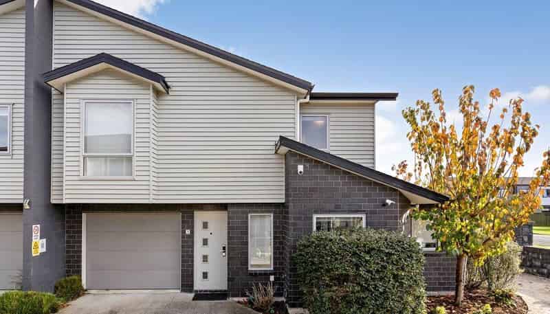 1/7 Maru Road, Takanini