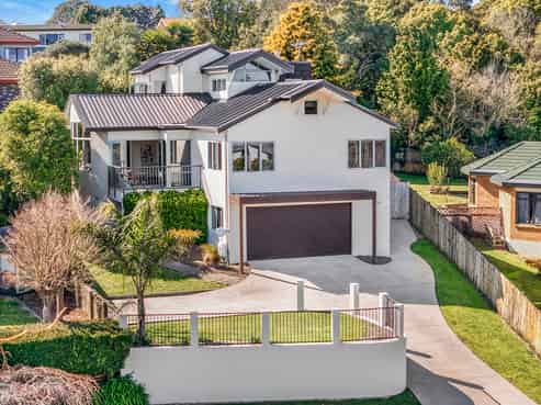 13 West Ridge Drive, Western Heights