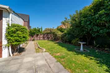 2/4 Beverley Hill, Maori Hill