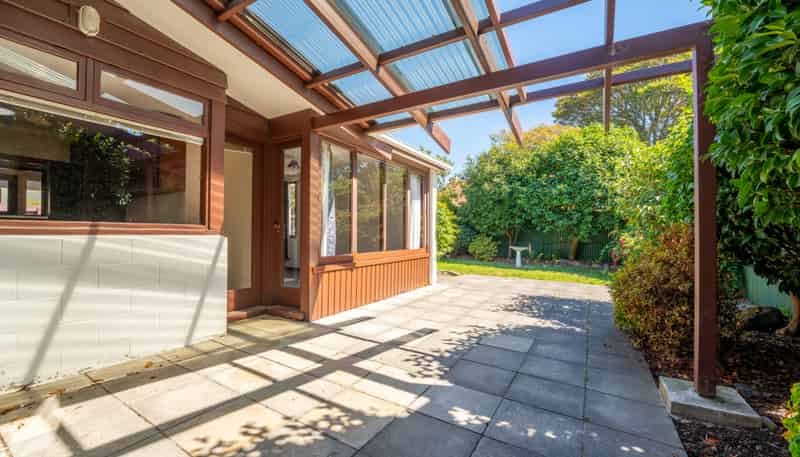 2/4 Beverley Hill, Maori Hill