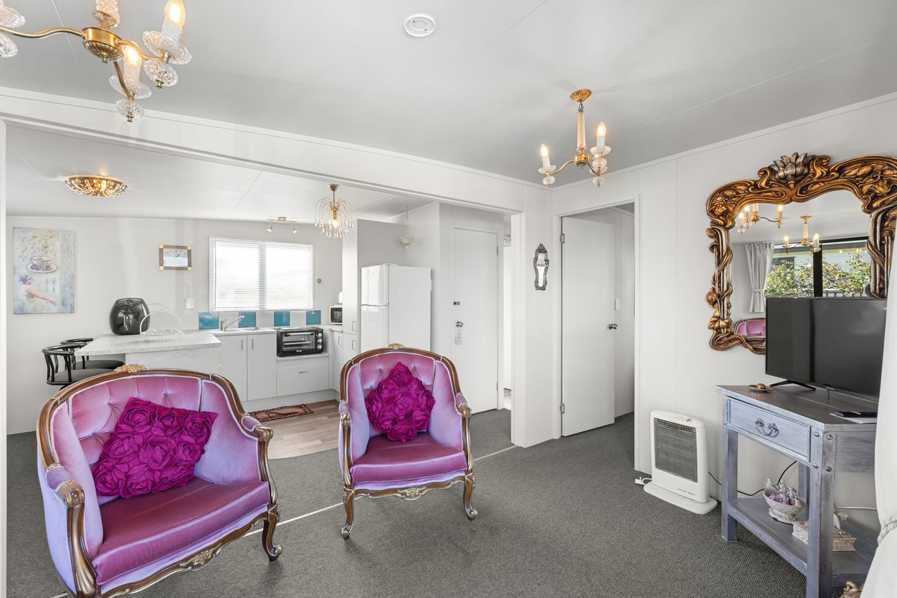Sophisticated Living in the heart of Village. - Widok 4