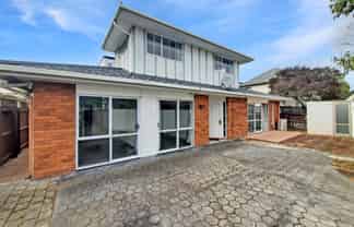 2/104 Mandeville Street, Riccarton