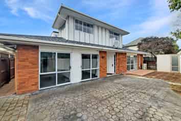 2/104 Mandeville Street, Riccarton