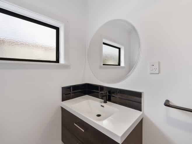42 Alamein Crescent, Onekawa