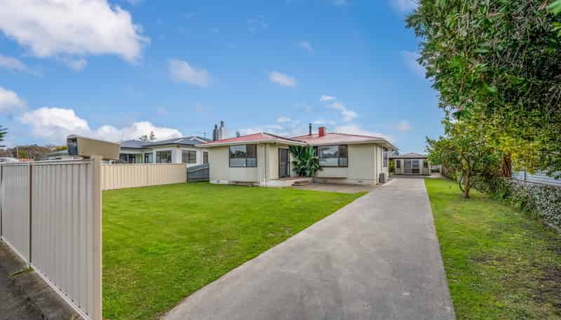 42 Alamein Crescent, Onekawa