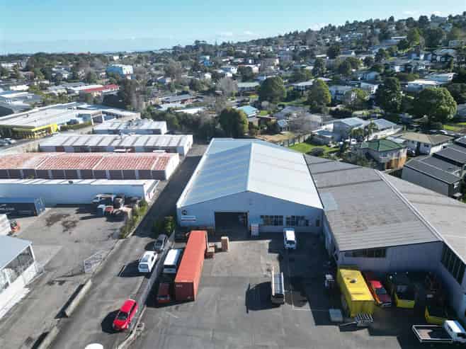 CBRE | Affordable Saint Johns Warehouse with Yard