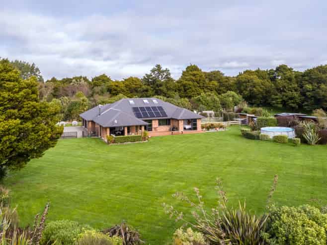 64 Montys Lane, Greytown