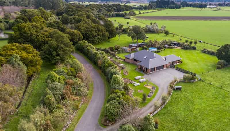 64 Montys Lane, Greytown