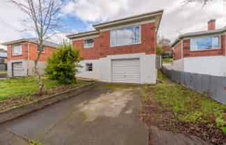 5 Onslow Street, West End
