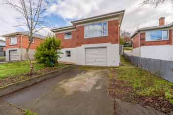 5 Onslow Street, West End