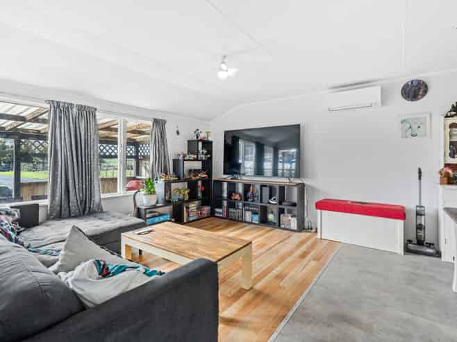 1057 Mangakahia Road, Poroti
